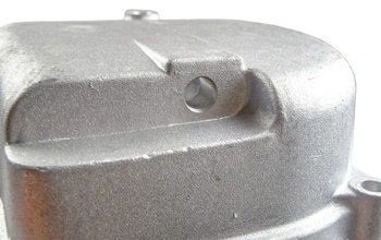 Cylinder / topplockkåpa ventilkåpa aluminium GY6 Baotian 50 cc