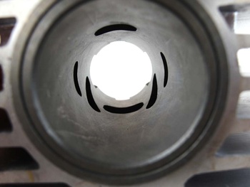 Cylinder Jawa 210 39 mm med kolv