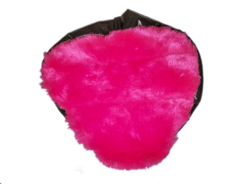 Sadelklädsel typ fårskinnsliknande rosa